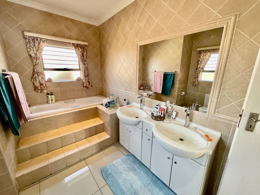 3 Bedroom Property for Sale in Bartlett Gauteng