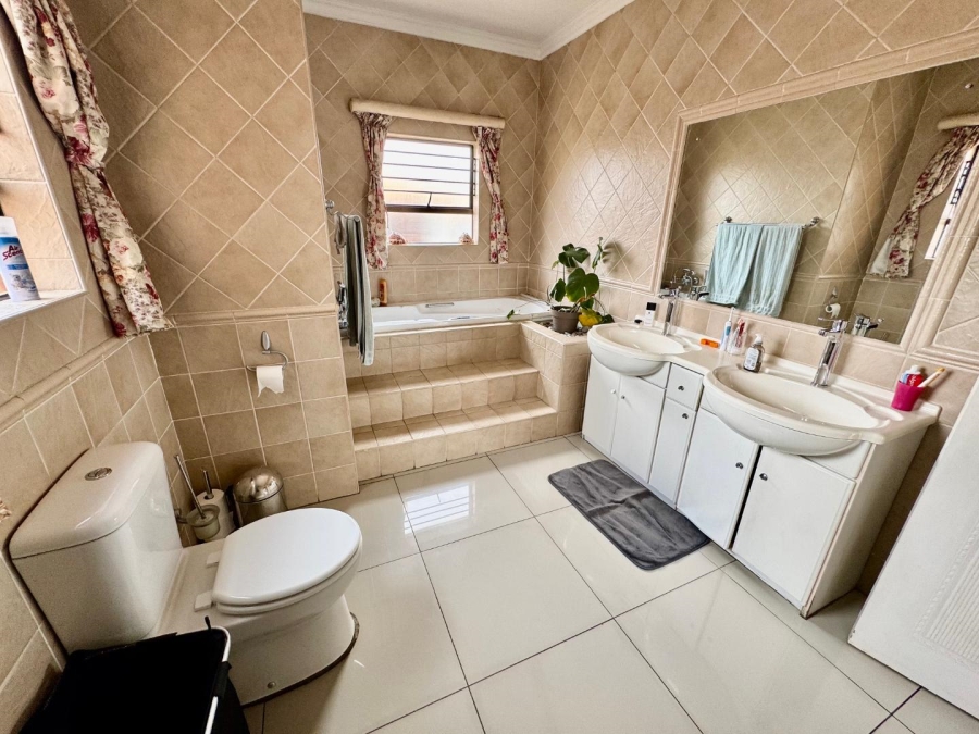 3 Bedroom Property for Sale in Bartlett Gauteng