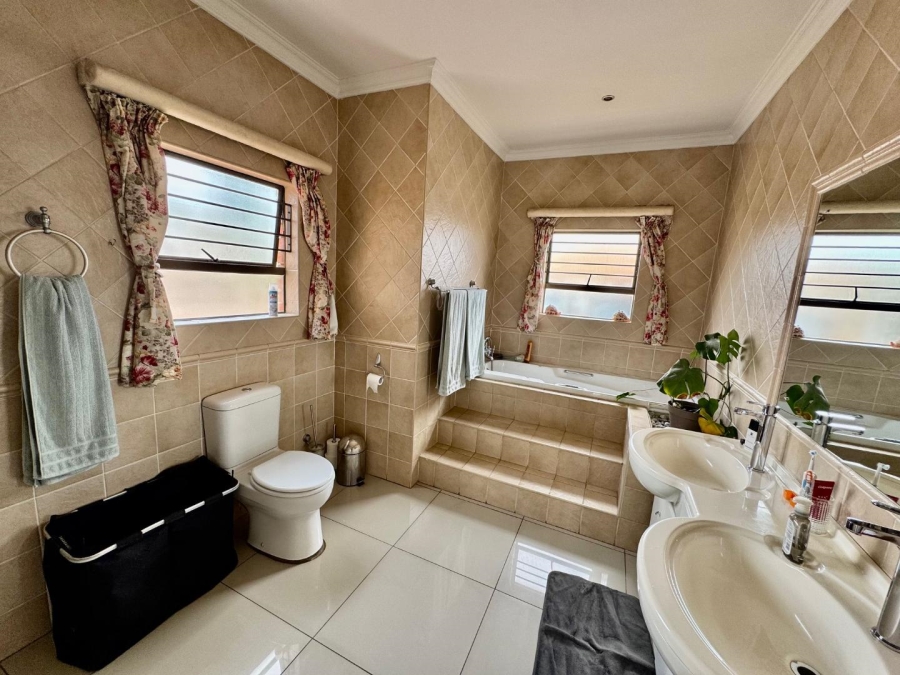 3 Bedroom Property for Sale in Bartlett Gauteng