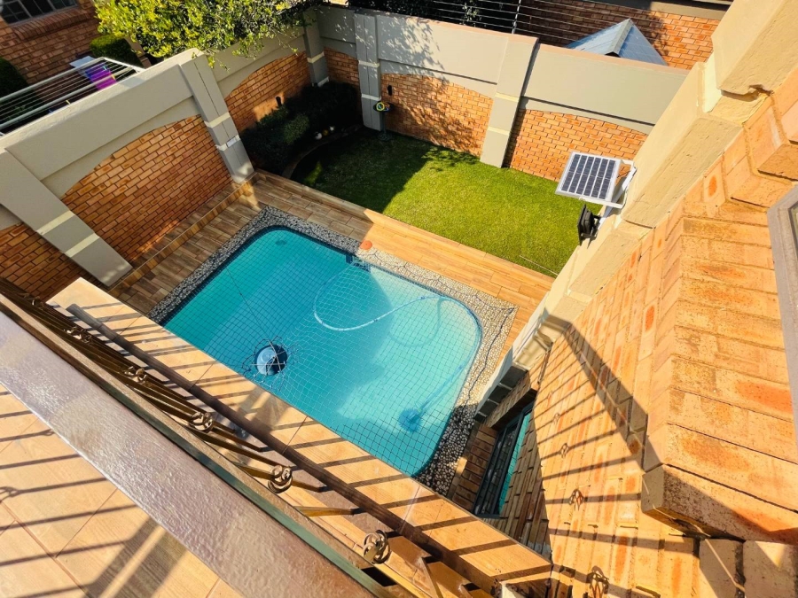 3 Bedroom Property for Sale in Bartlett Gauteng