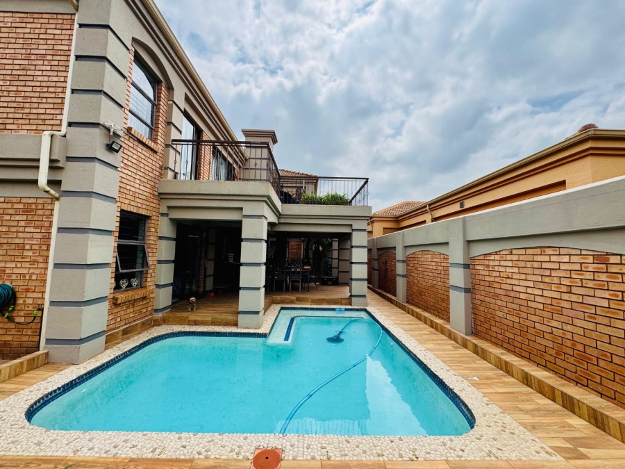 3 Bedroom Property for Sale in Bartlett Gauteng
