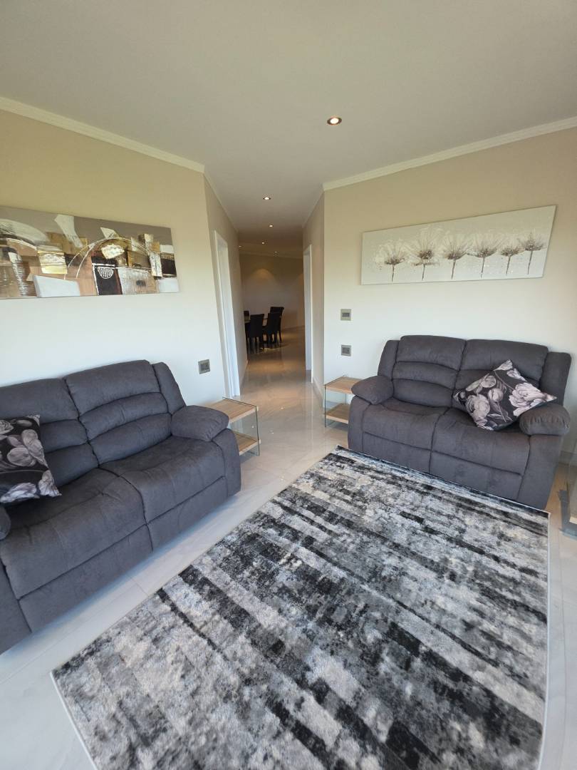 To Let 2 Bedroom Property for Rent in Sandhurst Gauteng