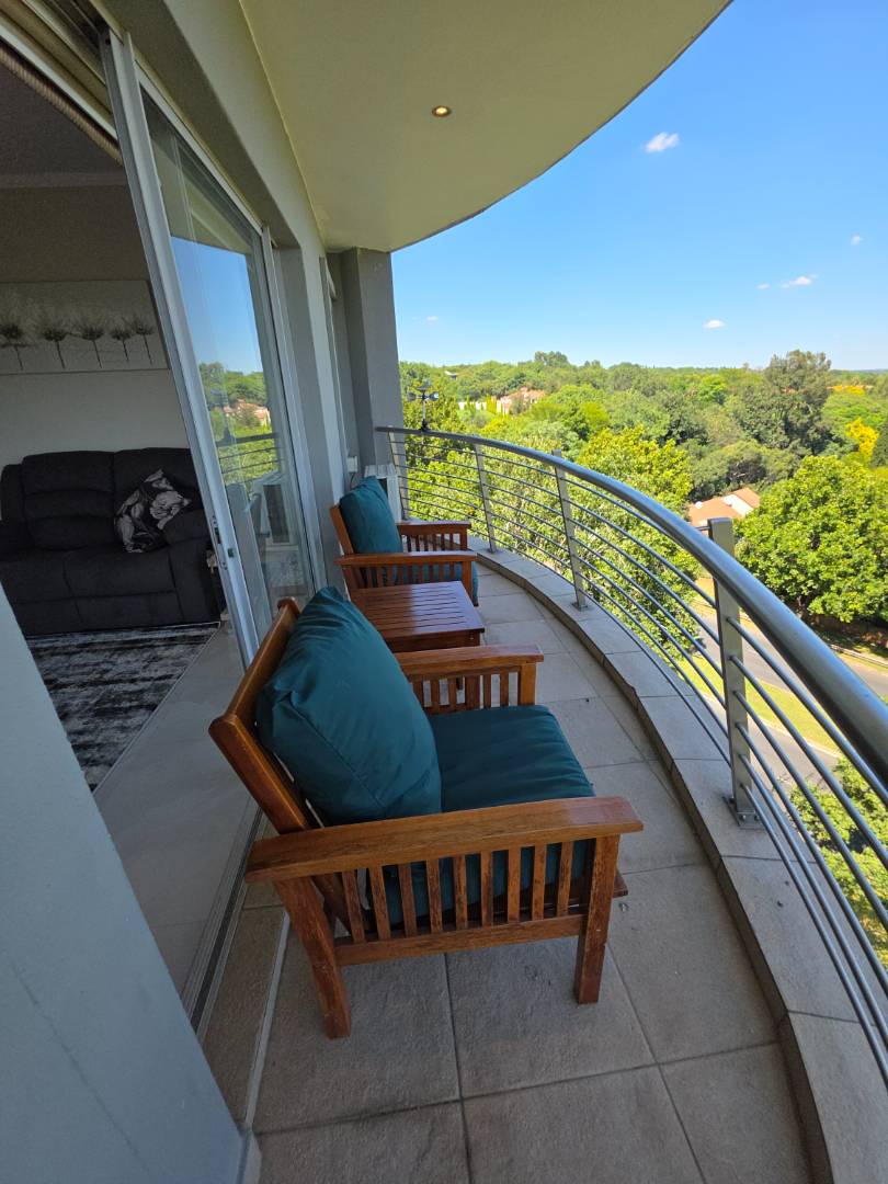 To Let 2 Bedroom Property for Rent in Sandhurst Gauteng