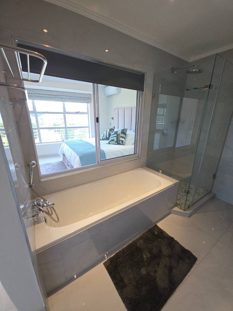 To Let 2 Bedroom Property for Rent in Sandhurst Gauteng