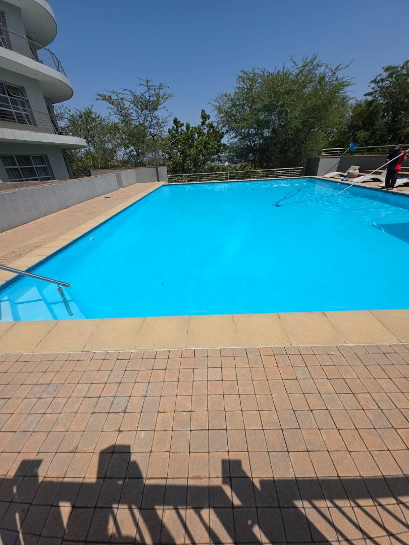 To Let 2 Bedroom Property for Rent in Sandhurst Gauteng