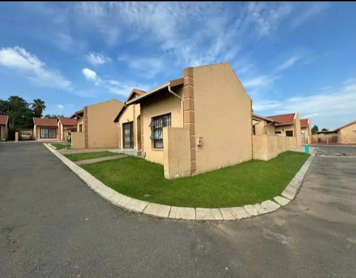 0 Bedroom Property for Sale in Birchleigh North Gauteng