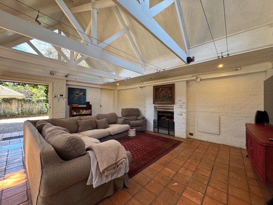 To Let 5 Bedroom Property for Rent in Waterkloof Gauteng