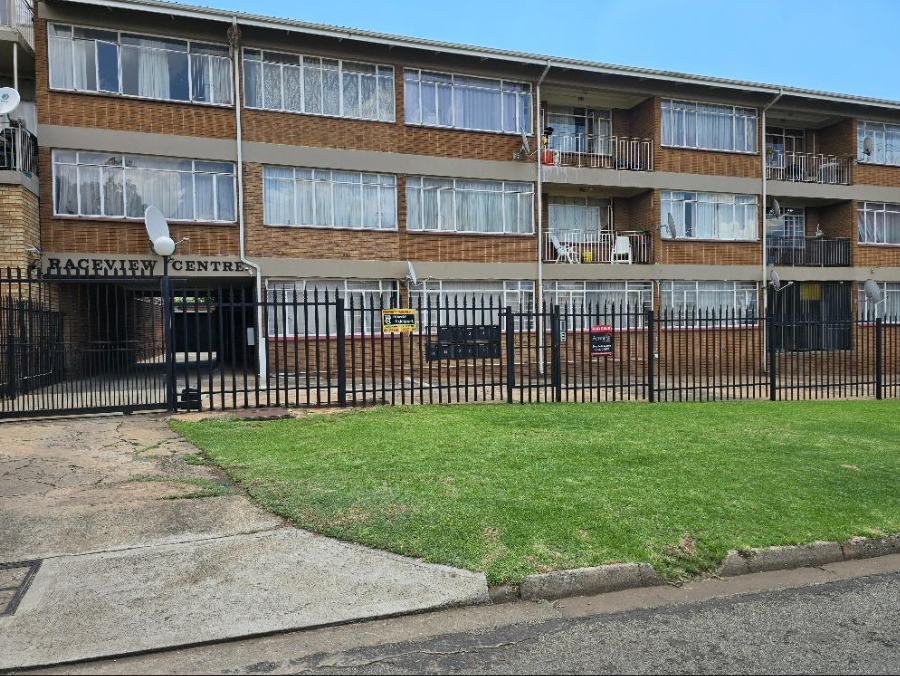 2 Bedroom Property for Sale in Raceview Gauteng
