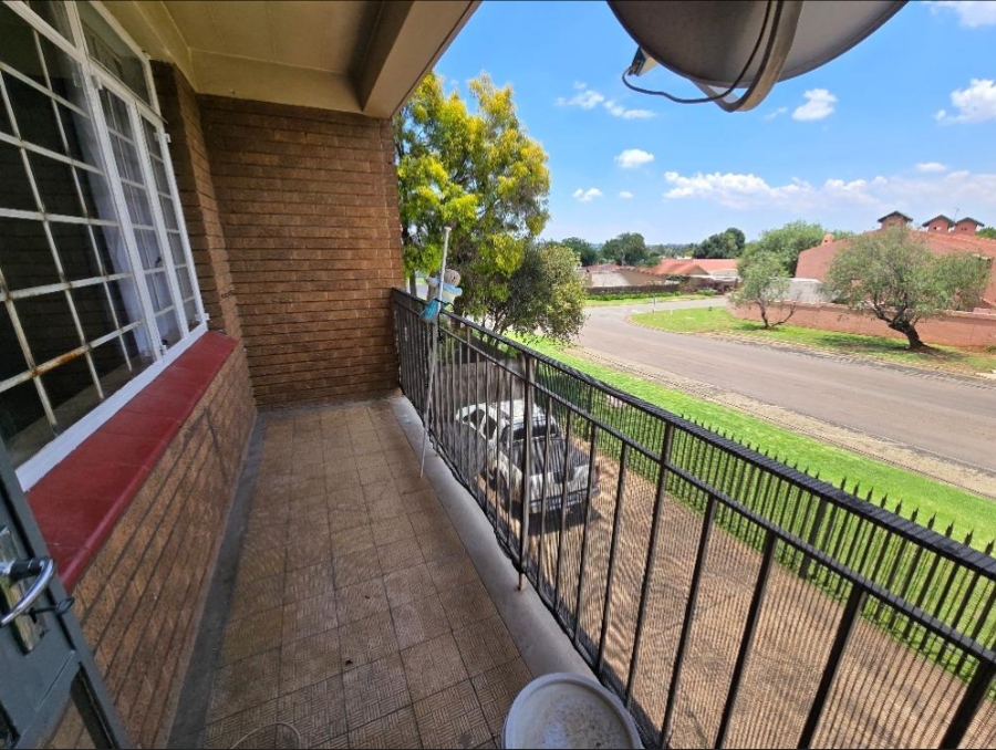 2 Bedroom Property for Sale in Raceview Gauteng