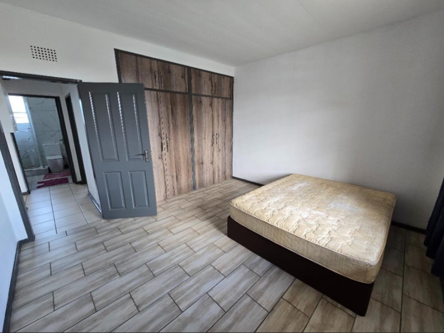 2 Bedroom Property for Sale in Raceview Gauteng