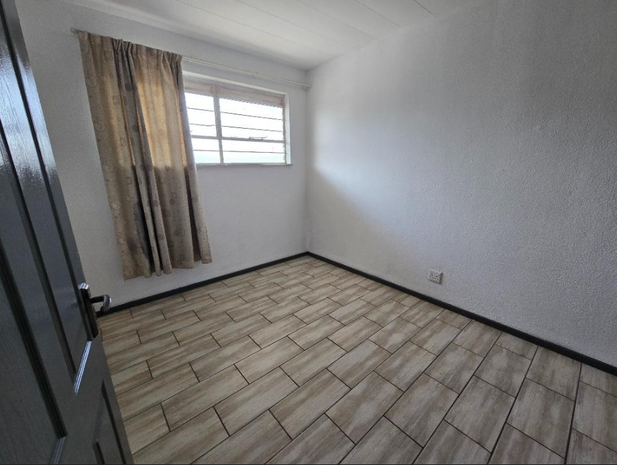 2 Bedroom Property for Sale in Raceview Gauteng