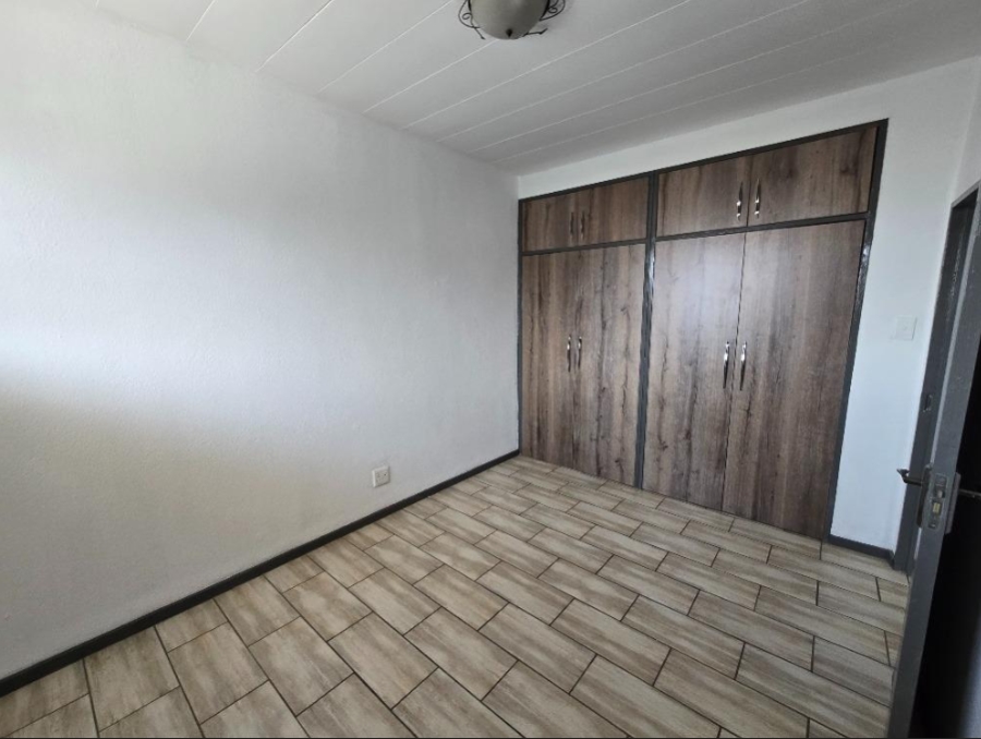 2 Bedroom Property for Sale in Raceview Gauteng