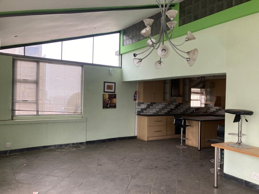 To Let 2 Bedroom Property for Rent in Johannesburg Central Gauteng