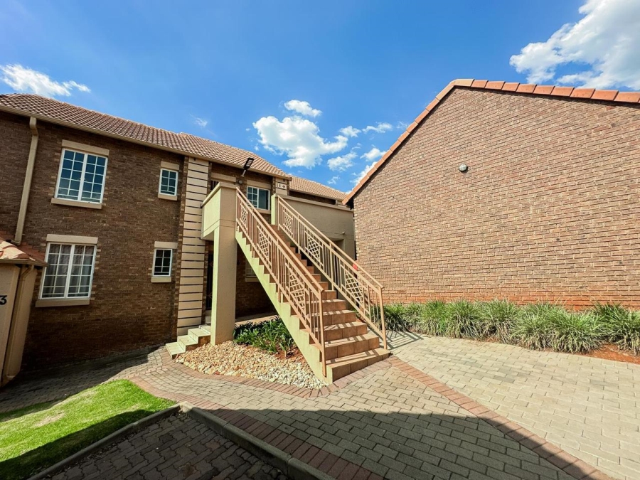 2 Bedroom Property for Sale in Mooikloof Ridge Gauteng