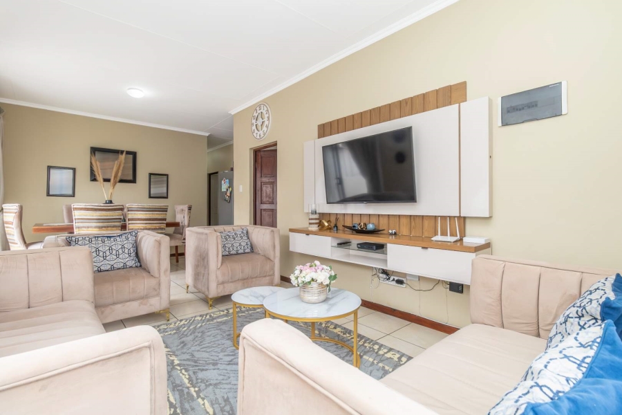 3 Bedroom Property for Sale in Noordwyk Gauteng