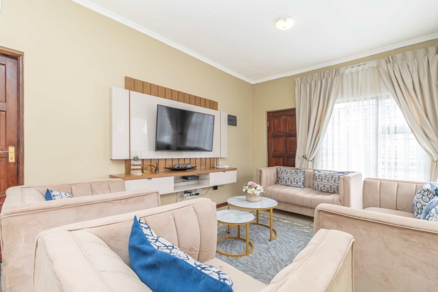 3 Bedroom Property for Sale in Noordwyk Gauteng