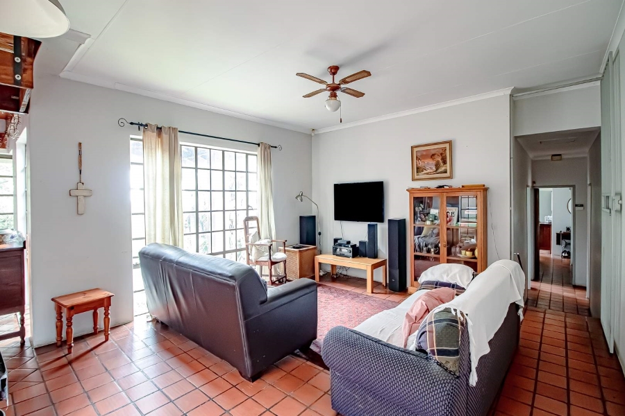 4 Bedroom Property for Sale in Waterkloof Ridge Gauteng