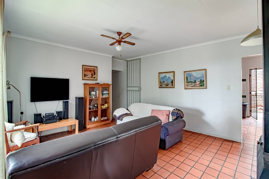 4 Bedroom Property for Sale in Waterkloof Ridge Gauteng