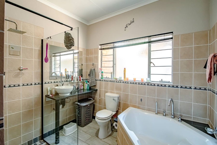 3 Bedroom Property for Sale in Garsfontein Ext 10 Gauteng