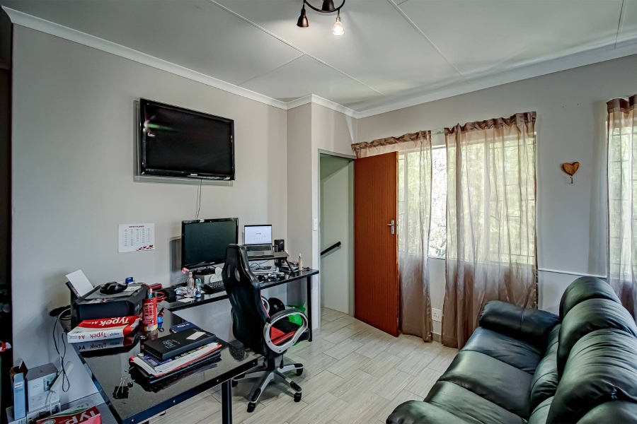 3 Bedroom Property for Sale in Garsfontein Ext 10 Gauteng