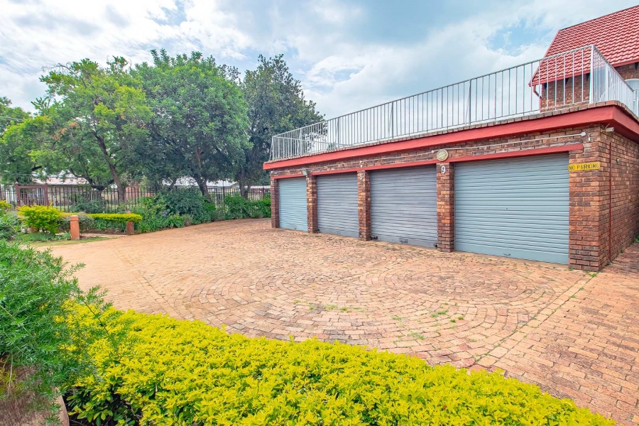3 Bedroom Property for Sale in Kilner Park Gauteng