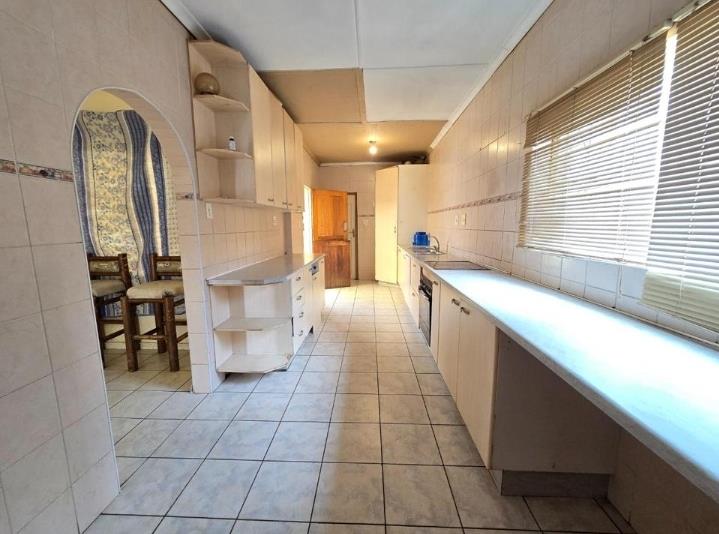 3 Bedroom Property for Sale in Roseacres Gauteng