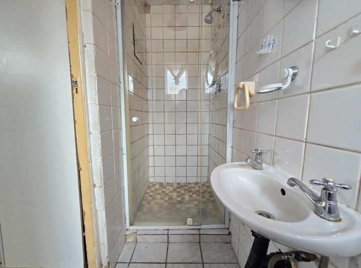 3 Bedroom Property for Sale in Roseacres Gauteng