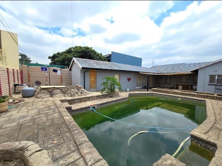 3 Bedroom Property for Sale in Roseacres Gauteng