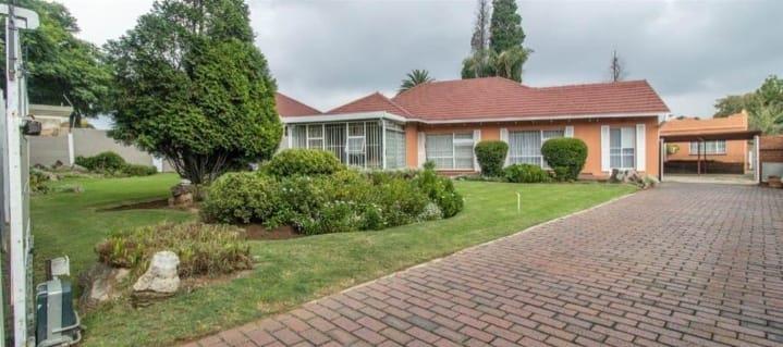 6 Bedroom Property for Sale in Rewlatch Gauteng