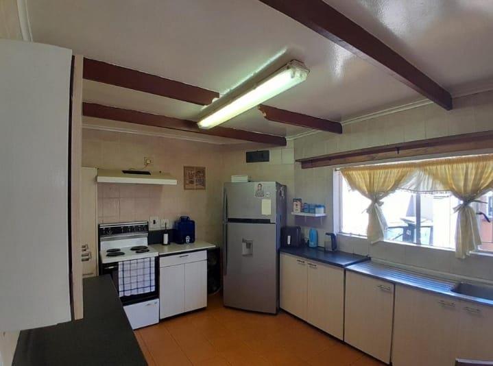 6 Bedroom Property for Sale in Rewlatch Gauteng