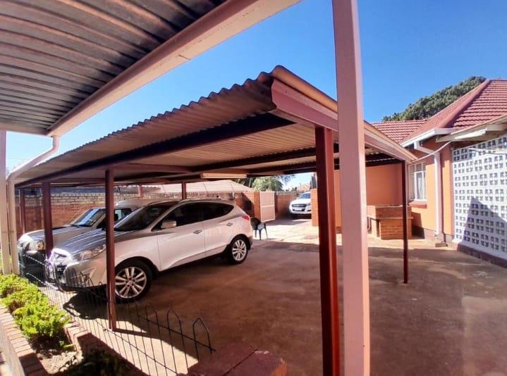 6 Bedroom Property for Sale in Rewlatch Gauteng