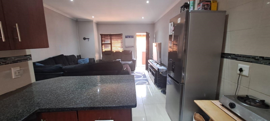 2 Bedroom Property for Sale in Albertsdal Gauteng