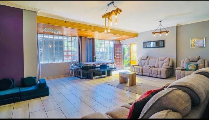 4 Bedroom Property for Sale in Rewlatch Gauteng