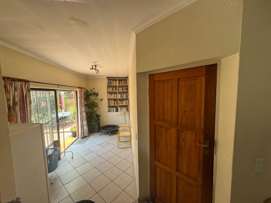 3 Bedroom Property for Sale in New Redruth Gauteng