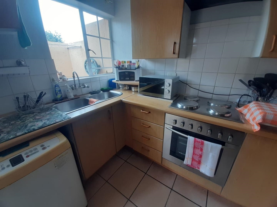 2 Bedroom Property for Sale in Elspark Gauteng