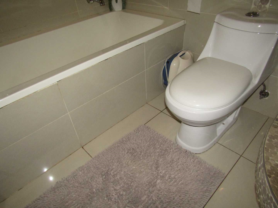 2 Bedroom Property for Sale in Ravenswood Gauteng