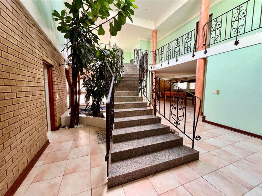 5 Bedroom Property for Sale in Sunward Park Gauteng