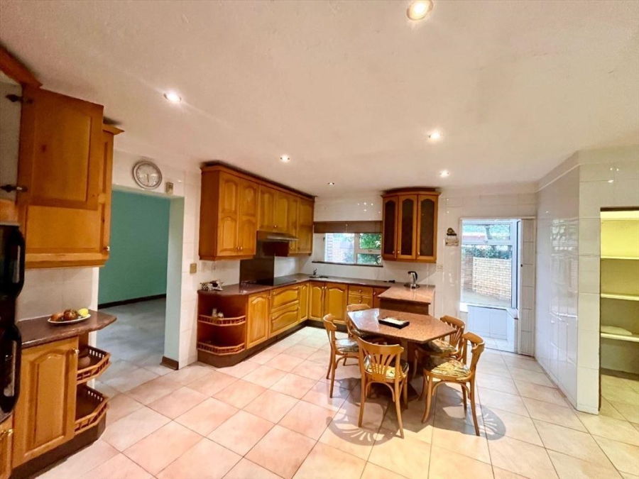 5 Bedroom Property for Sale in Sunward Park Gauteng