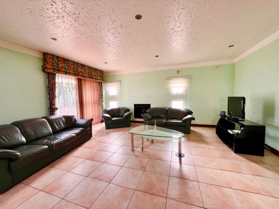 5 Bedroom Property for Sale in Sunward Park Gauteng