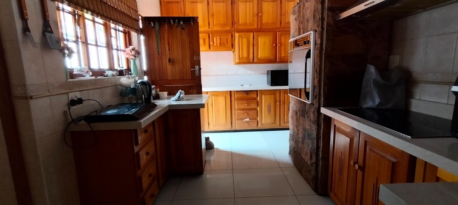 3 Bedroom Property for Sale in Farrarmere Gauteng