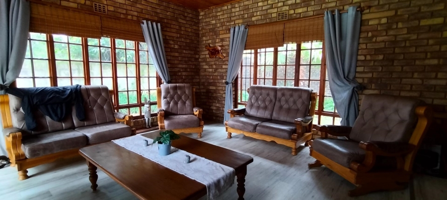 3 Bedroom Property for Sale in Farrarmere Gauteng