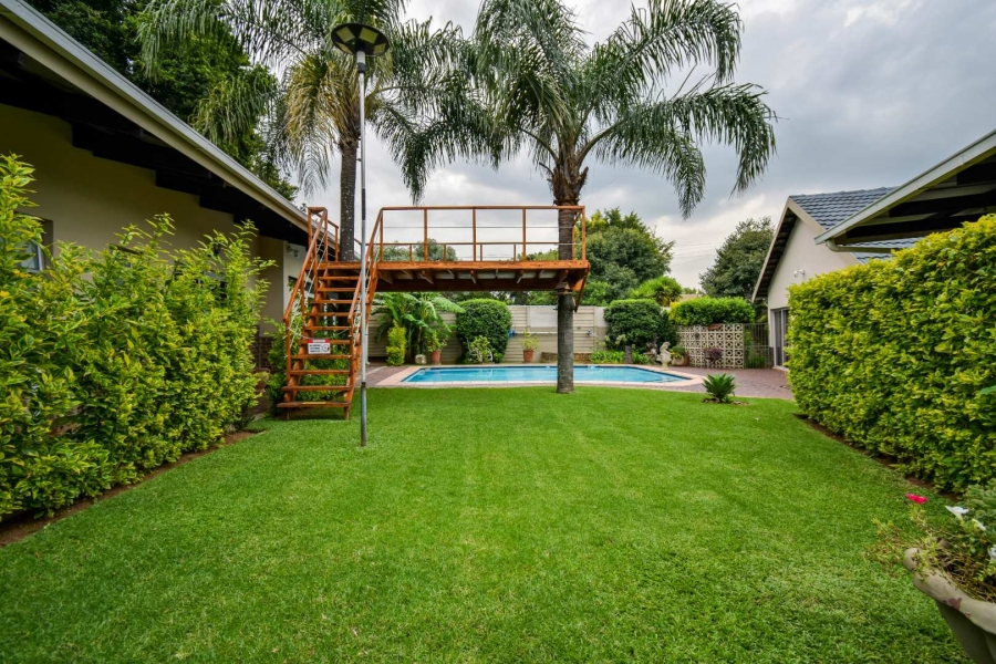 1 Bedroom Property for Sale in Garsfontein Gauteng