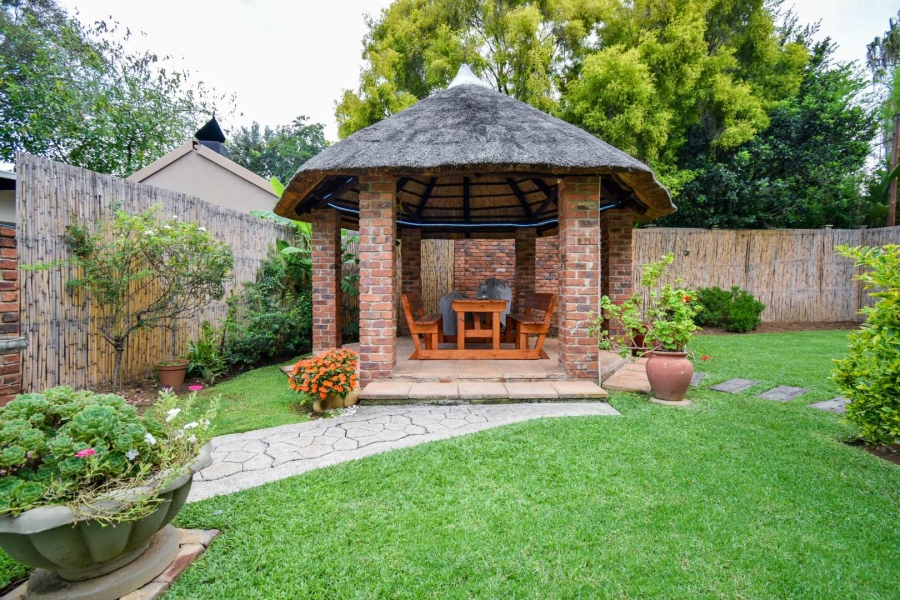 1 Bedroom Property for Sale in Garsfontein Gauteng