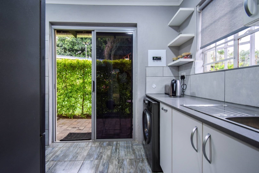 1 Bedroom Property for Sale in Garsfontein Gauteng