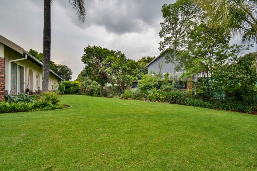 1 Bedroom Property for Sale in Garsfontein Gauteng