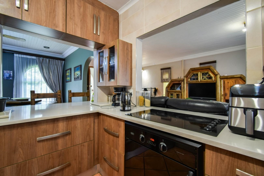 2 Bedroom Property for Sale in Garsfontein Gauteng