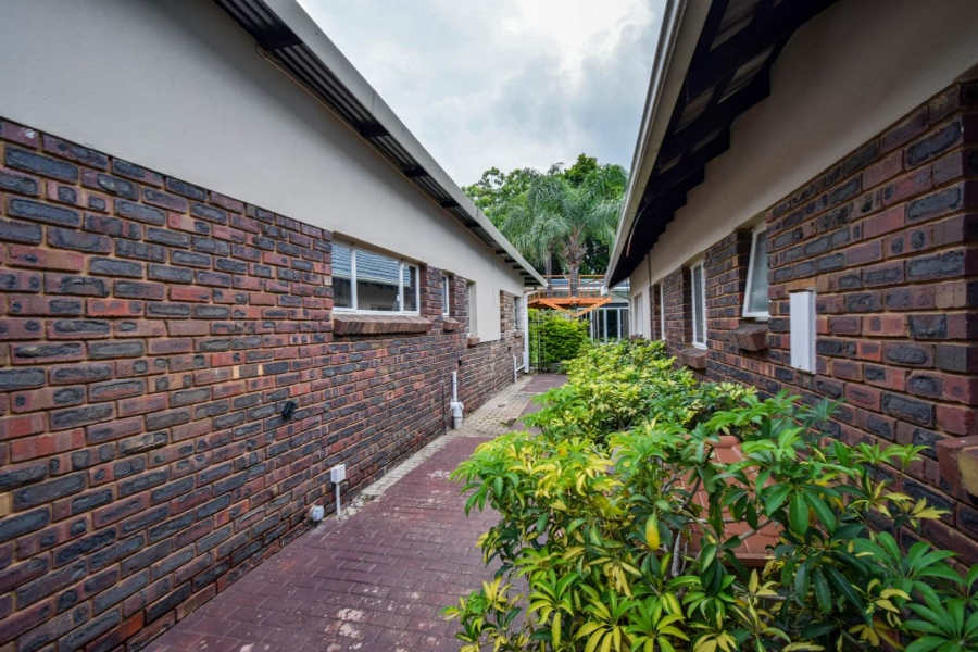 2 Bedroom Property for Sale in Garsfontein Gauteng