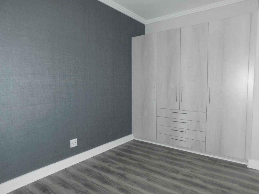 To Let 2 Bedroom Property for Rent in Bryanston Gauteng