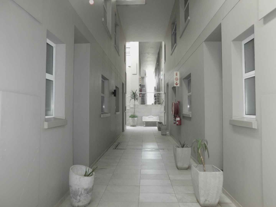 To Let 2 Bedroom Property for Rent in Bryanston Gauteng