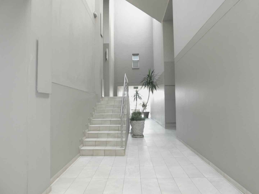 To Let 2 Bedroom Property for Rent in Bryanston Gauteng